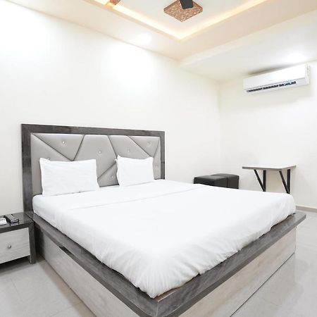 Hotel Ggc Inn Ahmedabad Exterior foto